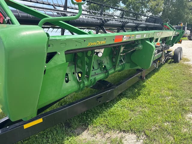 Image of John Deere 630FD equipment image 4