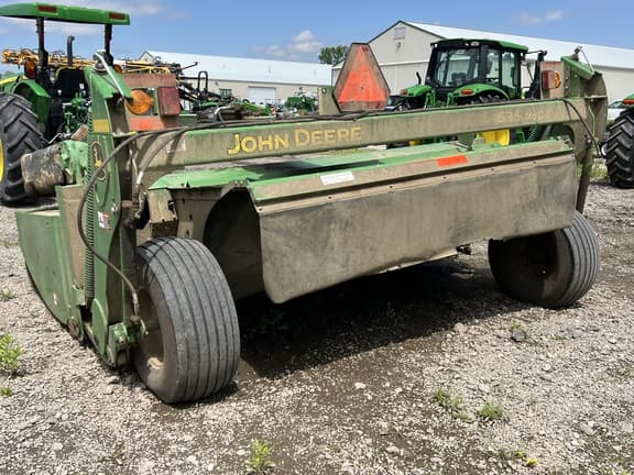 Image of John Deere 635 equipment image 4