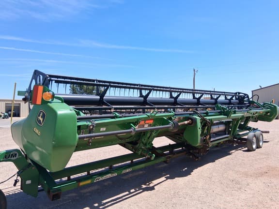Image of John Deere 635D equipment image 3