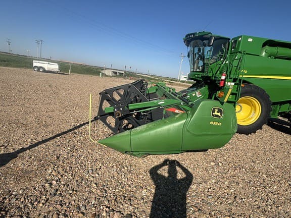 2015 John Deere 635D Equipment Image0