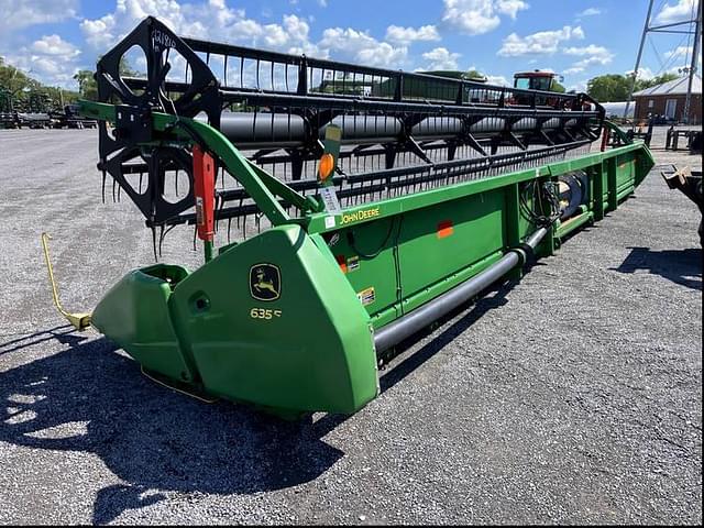 Image of John Deere 635F equipment image 1