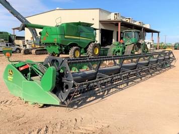 Main image John Deere 635F