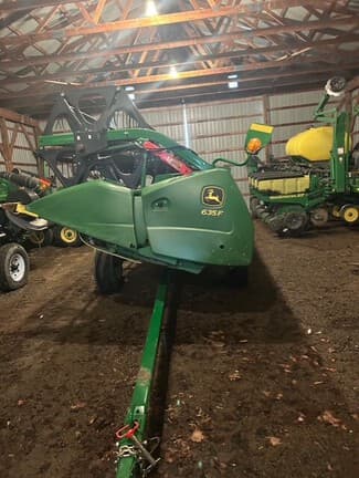 Image of John Deere 635F equipment image 3
