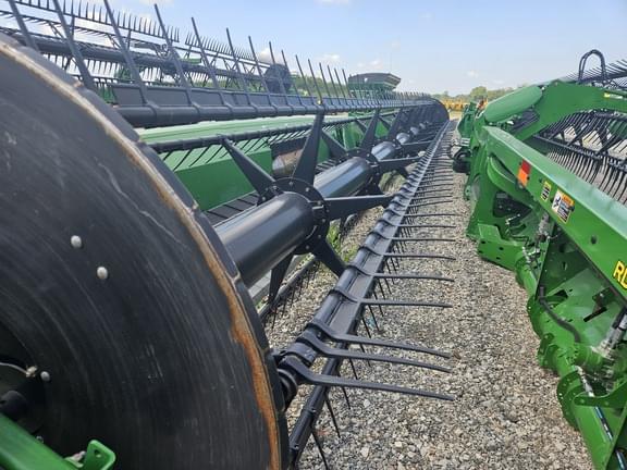 Image of John Deere 635FD equipment image 4