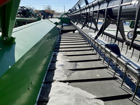 Image of John Deere 635FD equipment image 4