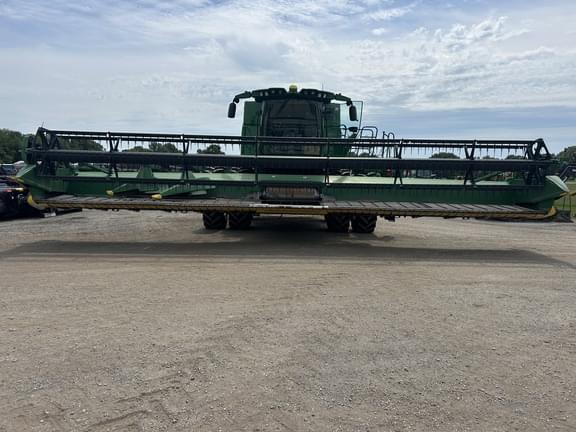 Image of John Deere 635FD equipment image 2