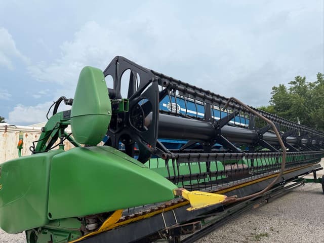 Image of John Deere 635FD equipment image 1