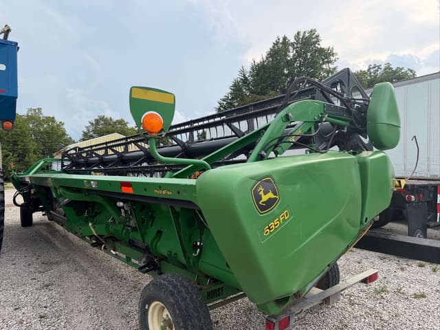 Image of John Deere 635FD equipment image 2