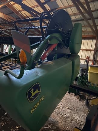 Image of John Deere 635FD equipment image 2