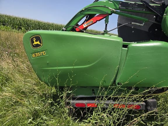 Image of John Deere 635FD equipment image 1
