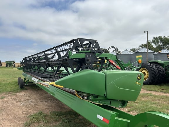 SOLD - 2015 John Deere 635FD Stock No. 498176 Harvesting with 35 ft ...