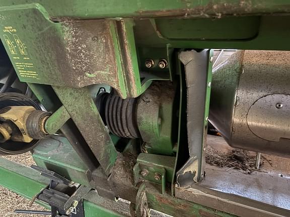 Image of John Deere 635FD equipment image 4