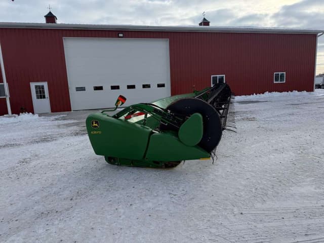 Image of John Deere 635FD equipment image 2