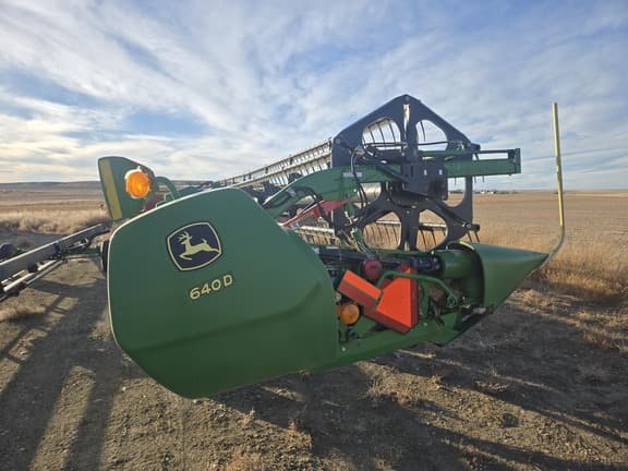 Image of John Deere 640D equipment image 1