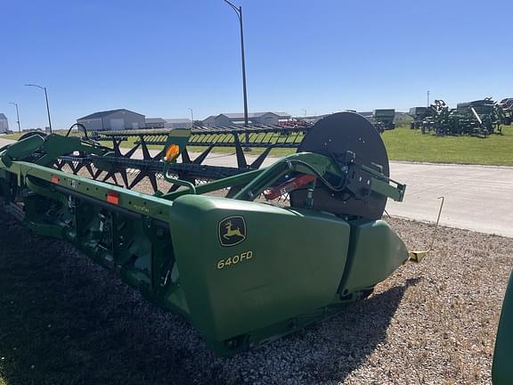 Image of John Deere 640FD equipment image 3