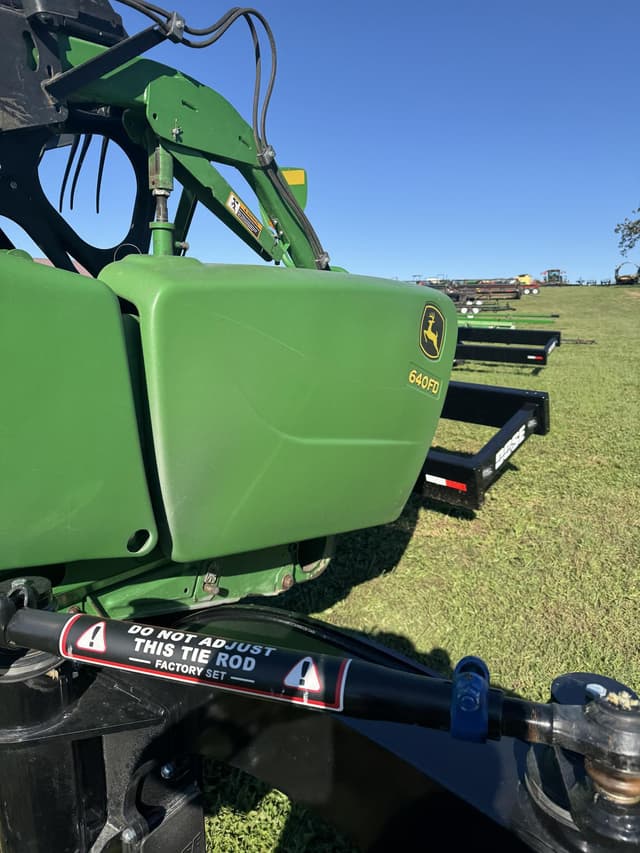 Image of John Deere 640FD equipment image 1