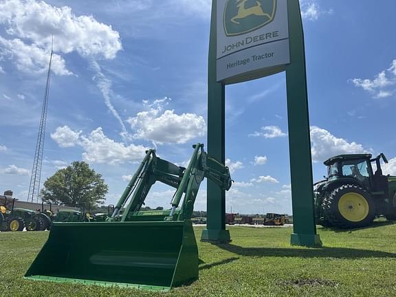 Image of John Deere 640R equipment image 1