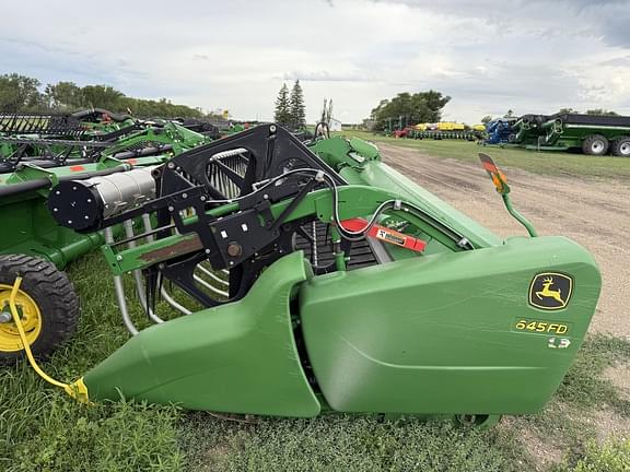 Image of John Deere 645FD equipment image 4