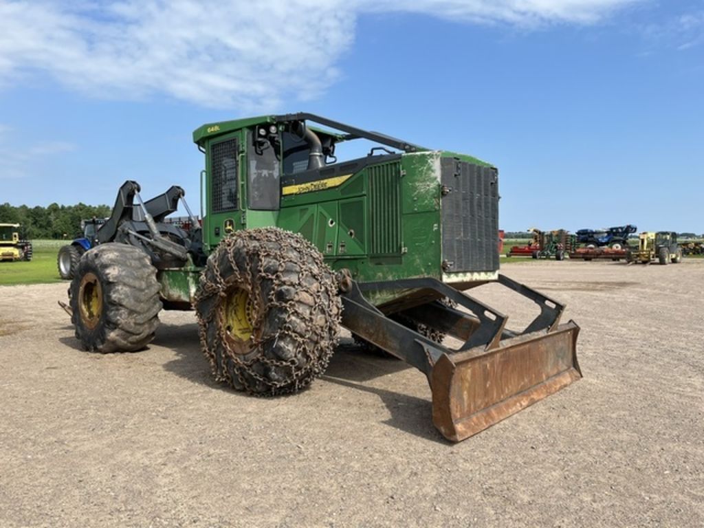 2015 John Deere 648L Equipment Image0