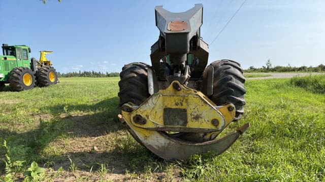 Image of John Deere 648L equipment image 3
