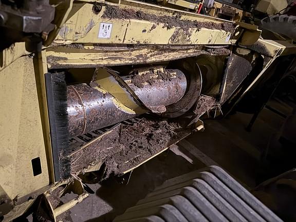 Image of John Deere 659 equipment image 4