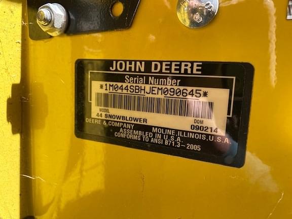 Image of John Deere 44" Snowblower equipment image 4