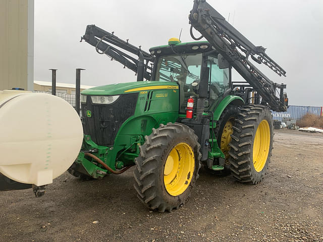 Image of John Deere 7210R equipment image 1