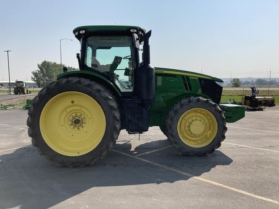 Main image John Deere 7210R