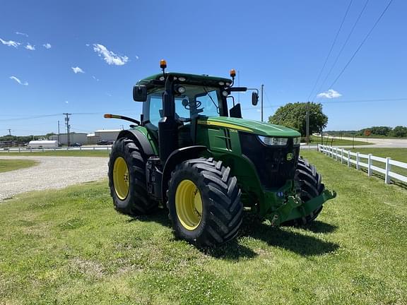 Image of John Deere 7210R Primary image