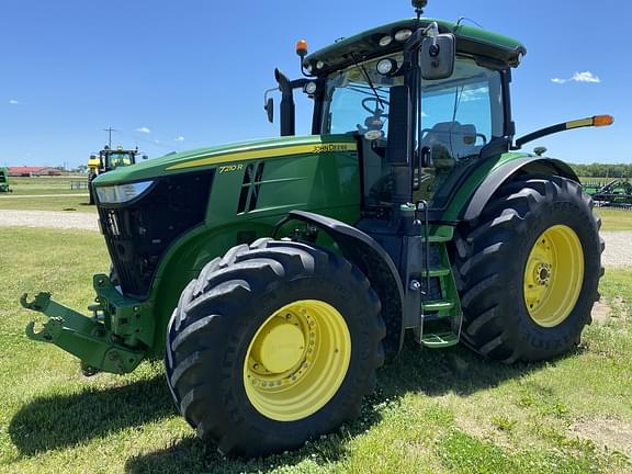 Image of John Deere 7210R equipment image 2