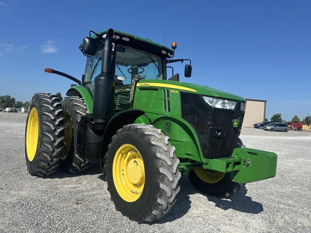 Image of John Deere 7210R equipment image 1