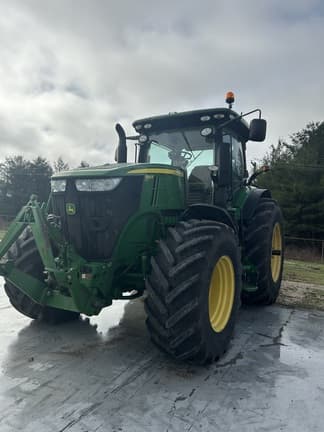 Image of John Deere 7210R equipment image 3