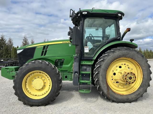 Image of John Deere 7210R equipment image 2