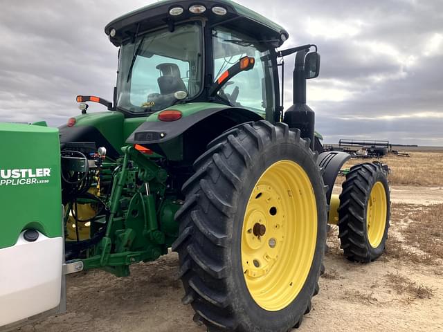 Image of John Deere 7210R equipment image 4