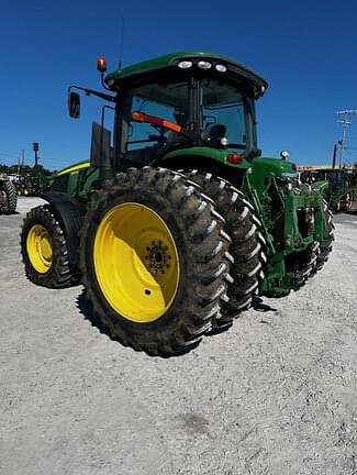 Image of John Deere 7210R equipment image 3