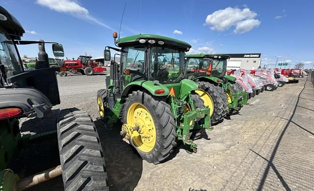 Image of John Deere 7210R equipment image 2