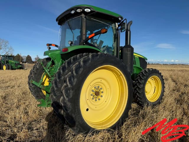 Image of John Deere 7210R equipment image 4