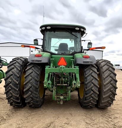 Image of John Deere 7230R equipment image 4