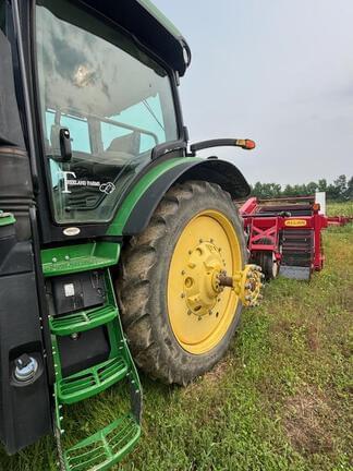 Image of John Deere 7230R equipment image 2
