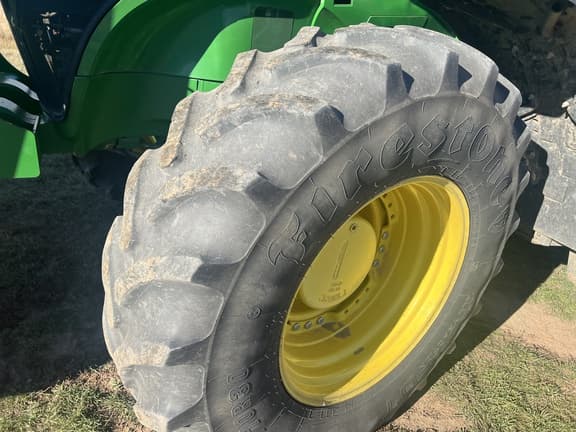 Image of John Deere 7230R equipment image 4