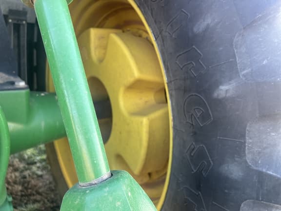 Image of John Deere 7230R equipment image 2