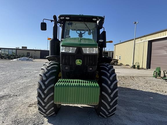 Image of John Deere 7230R equipment image 1