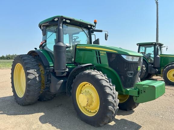 Image of John Deere 7230R equipment image 2
