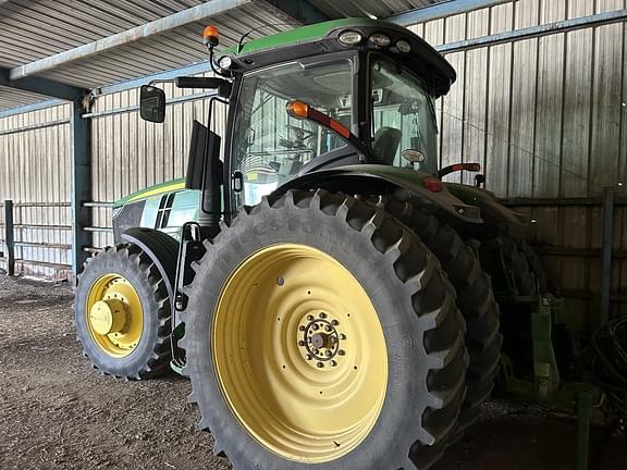 Image of John Deere 7230R equipment image 2