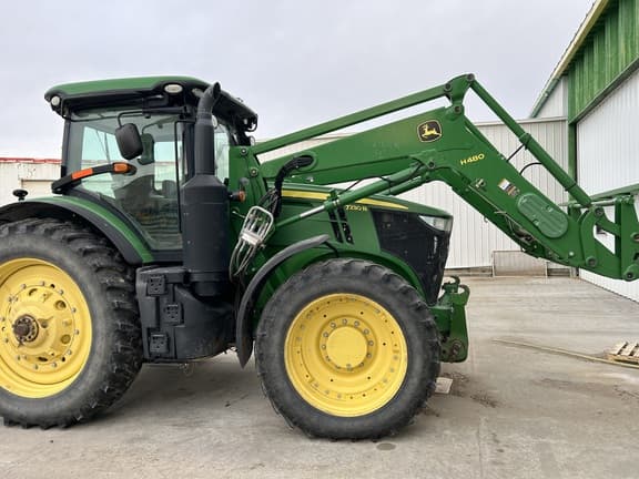 Image of John Deere 7230R equipment image 1