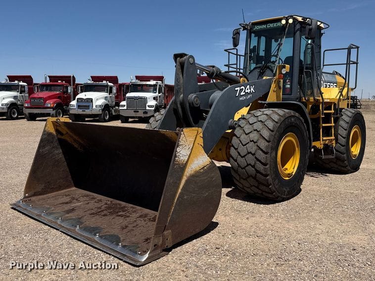 2015 John Deere 724K Equipment Image0