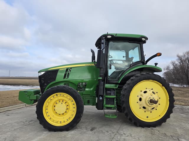 Image of John Deere 7250R equipment image 4