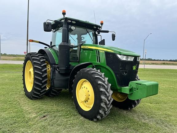 Image of John Deere 7250R equipment image 2