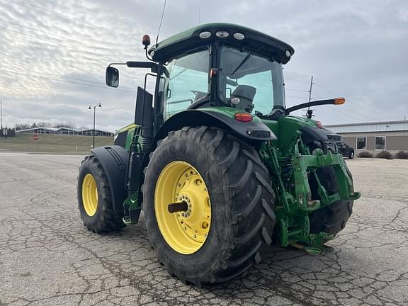 Image of John Deere 7270R equipment image 2