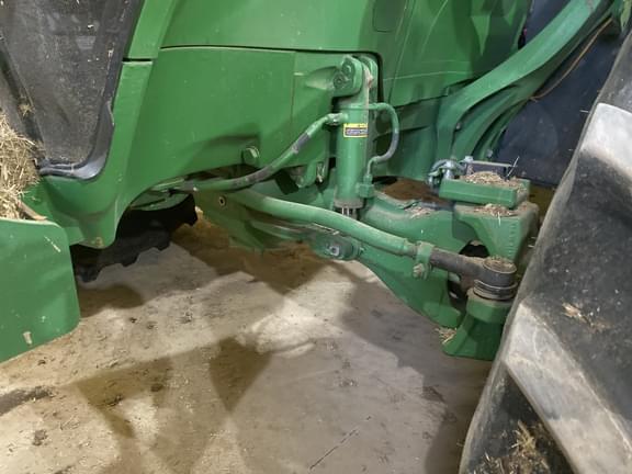 Image of John Deere 7270R equipment image 1